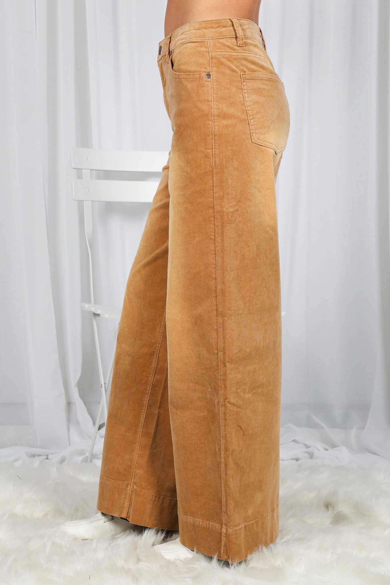 The Sweetwater Stroll Corduroy Cropped Pant