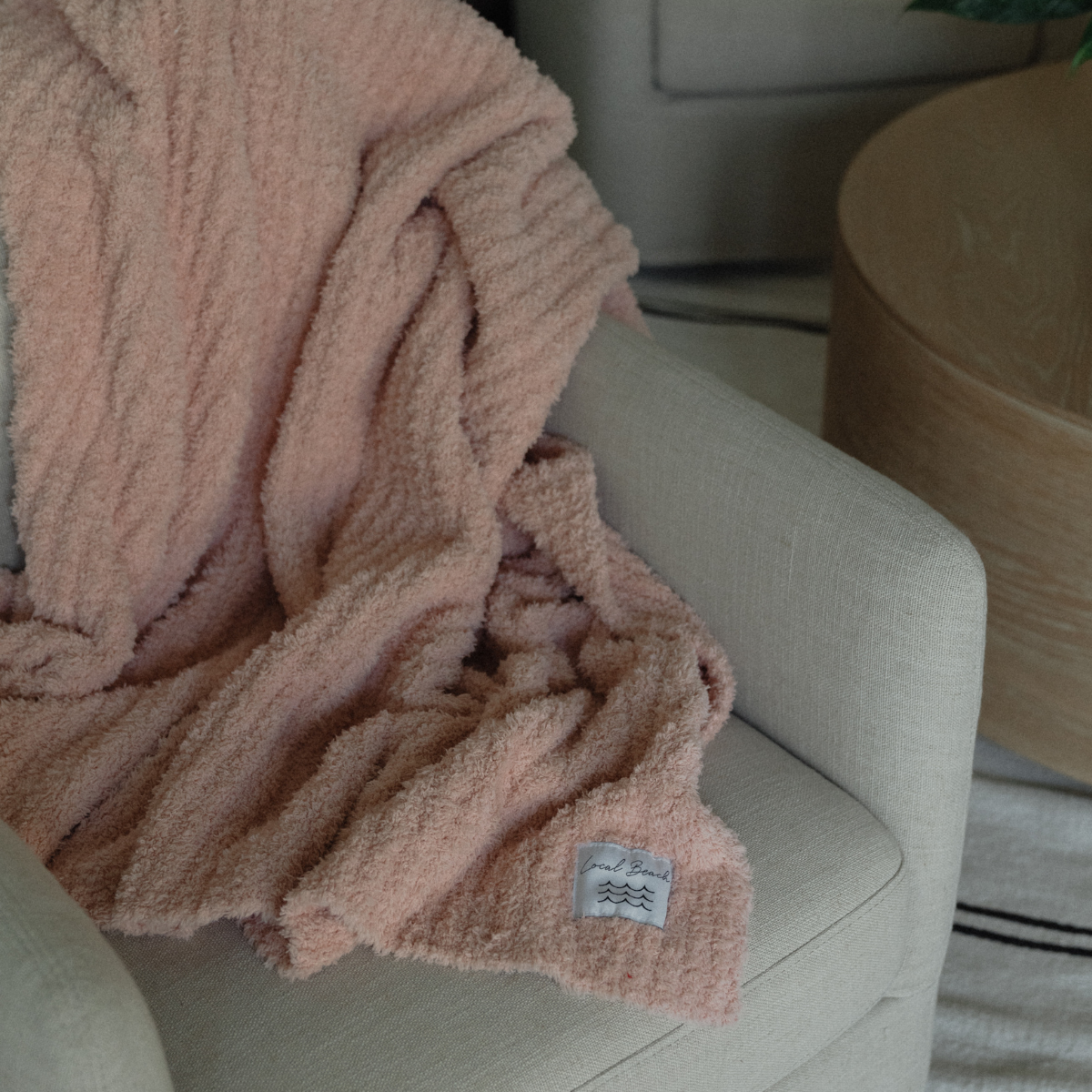 Solid Ribbed Luxe Home Cozy Blanket