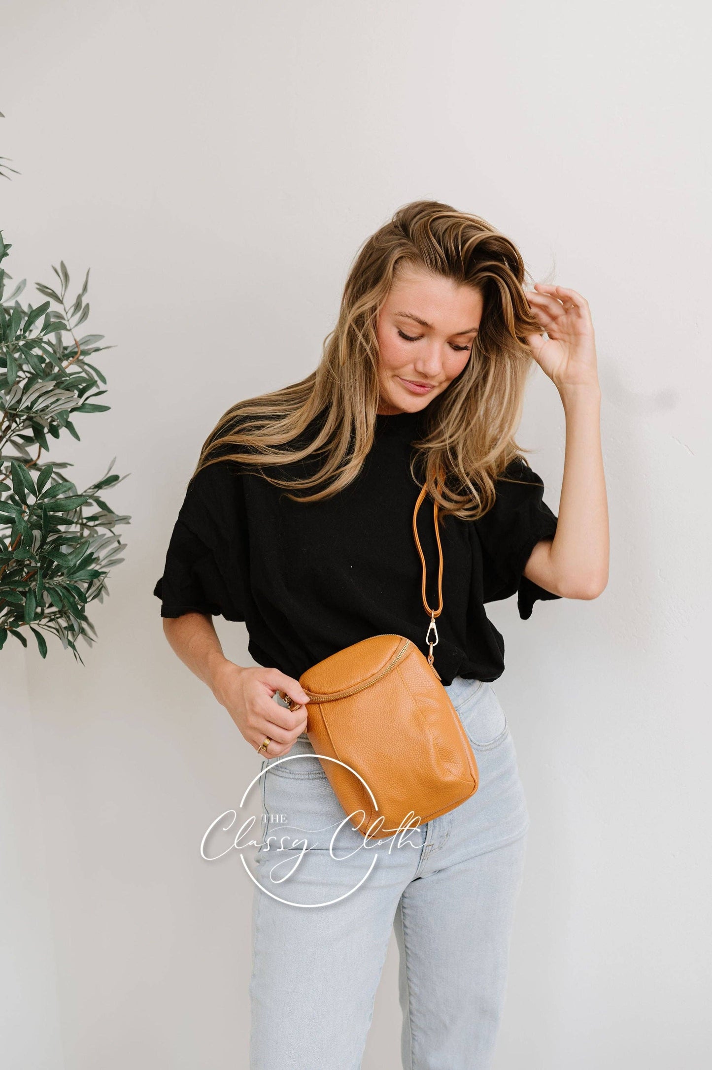 Corinne Crossbody Bag - Tan - Gold Love Strap