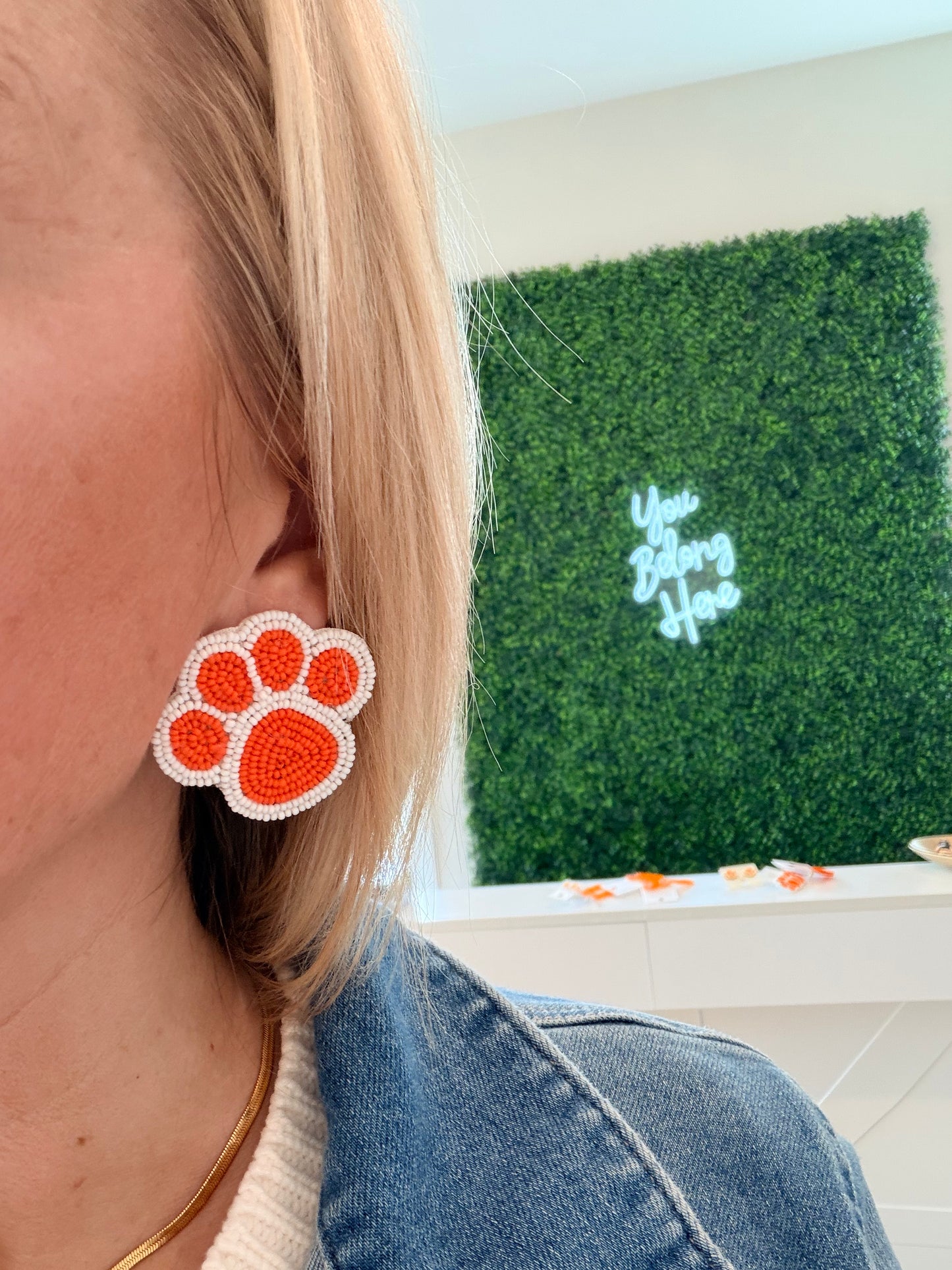 Beaded Paw Earring