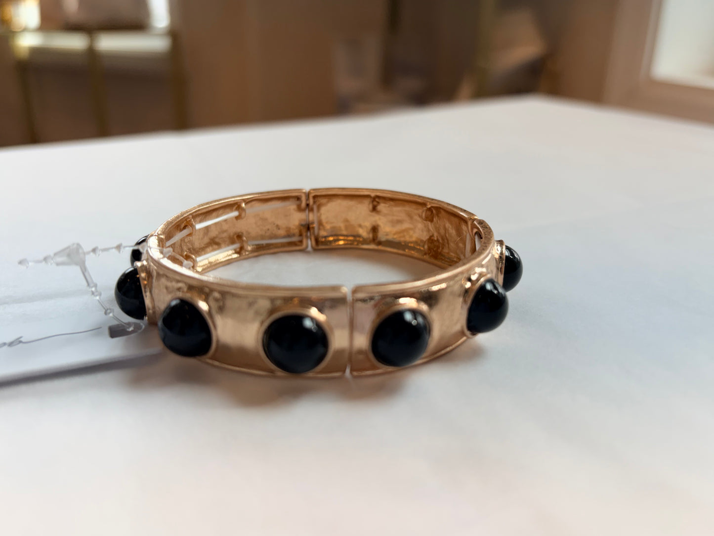 Caroline Hill - Reagan Pearl Stretch Bracelet GOLD